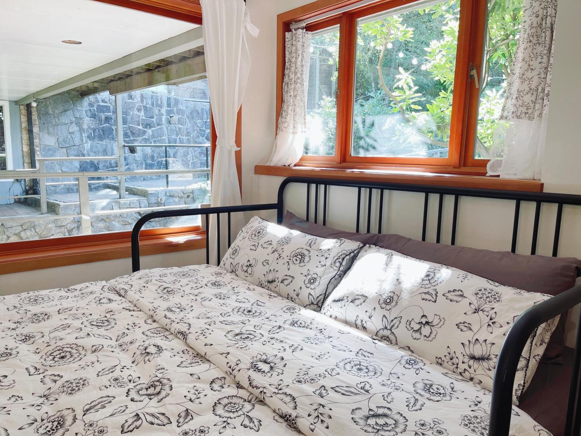 Вілла 66 Creek Garden House Західний Ванкувер Екстер'єр фото